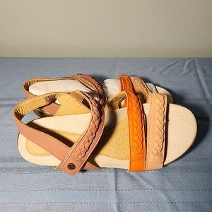NWOT Lands' End Women's Pink and Orange Sandals